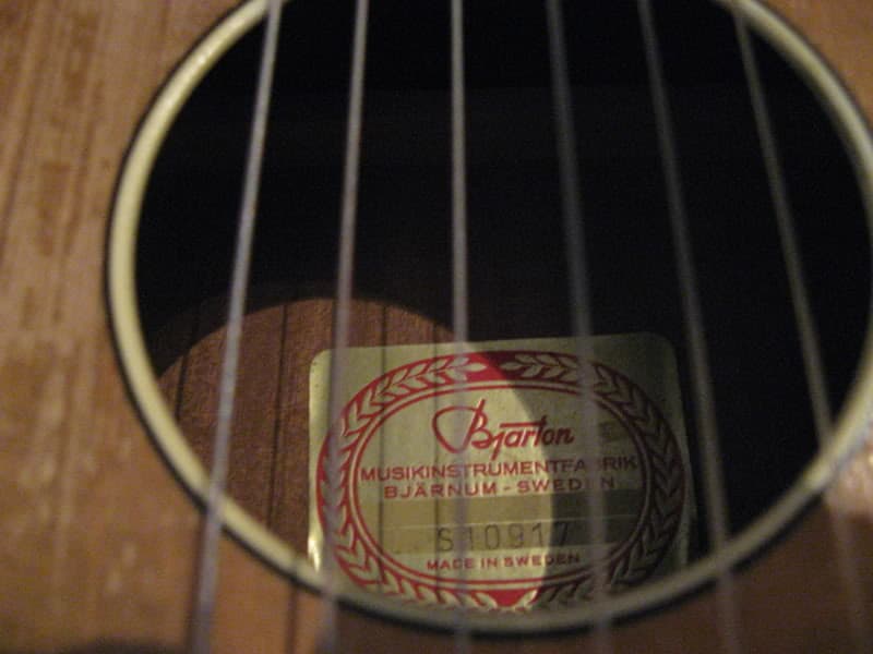 Bjärton gitarr