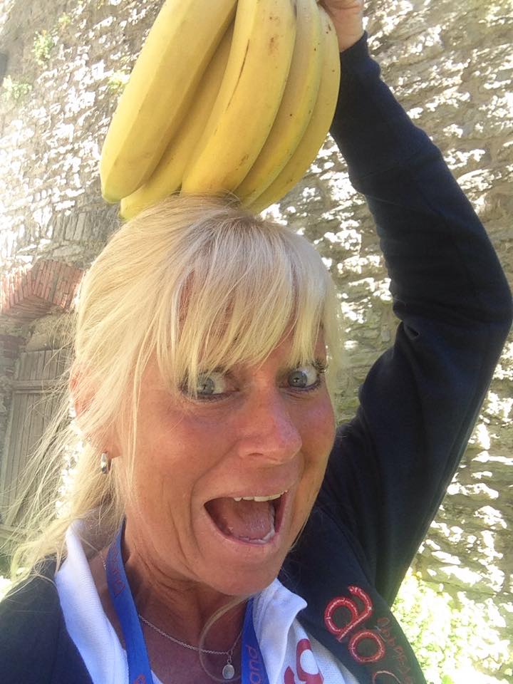 Karin Skifsan goes bananas